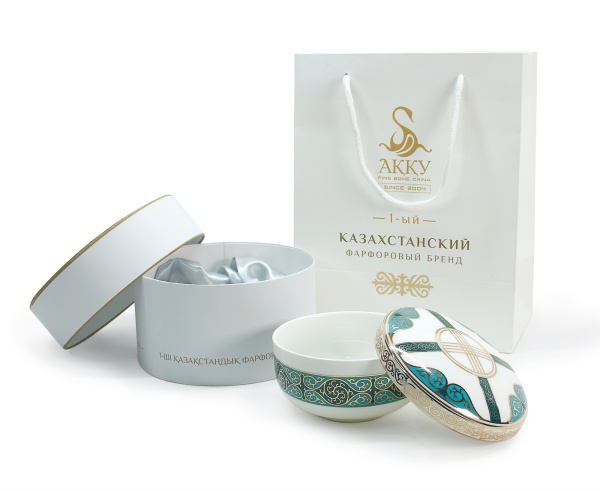 Медина чаша с крышкой